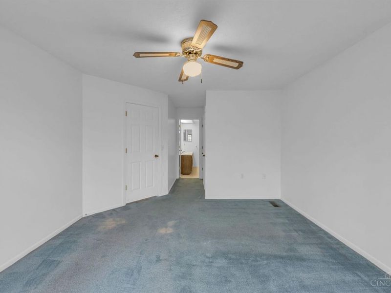 12024 Copperfield Drive, Sharonville, OH 45241 Photo 9