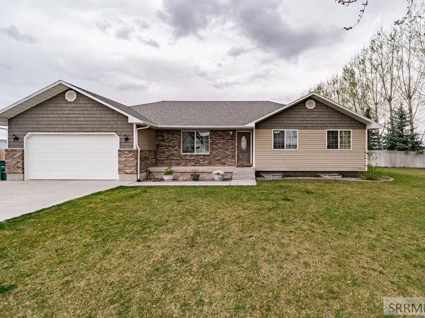4 N 3700 E, RIGBY, ID 83442