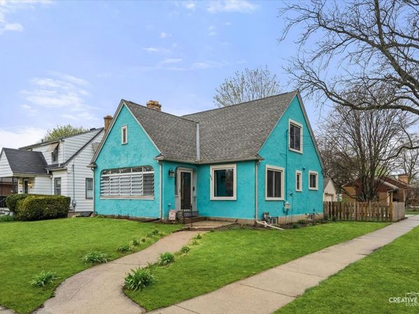 644 Columbia Avenue , Elgin, IL 60120