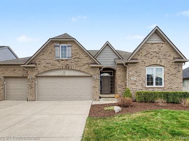 49455 Messara Drive, Macomb Twp, MI 48042