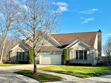 1648 Boulder Court, Rochester, MI 48306