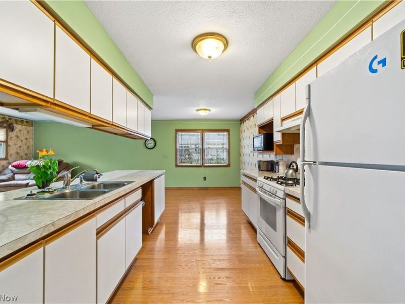 3869 Dayton Avenue, Lorain, OH 44052 Photo 6