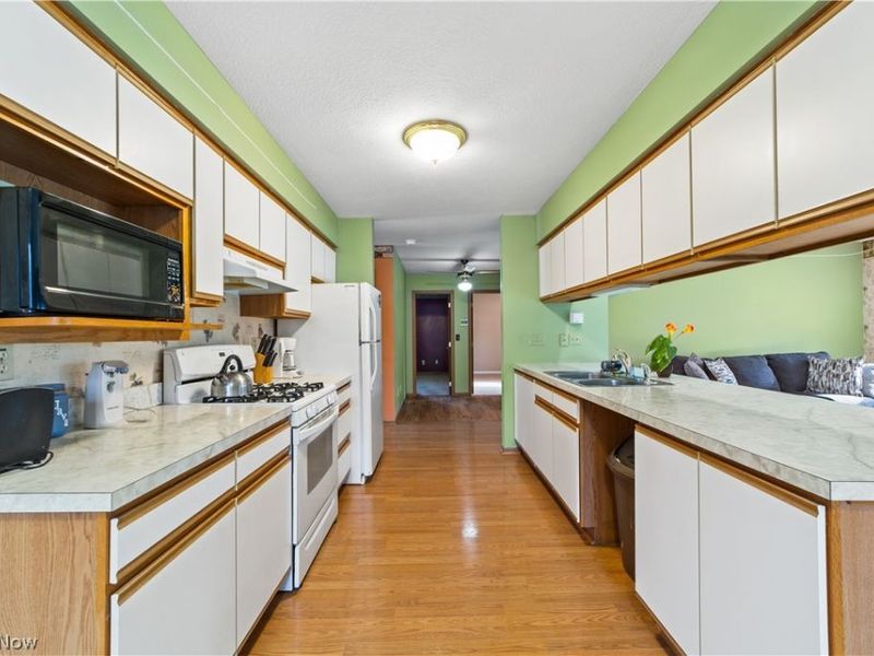 3869 Dayton Avenue, Lorain, OH 44052 Photo 9