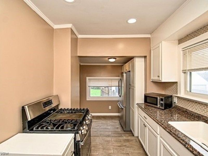 1813 Glenmount Avenue, Akron, OH 44301 Photo 16