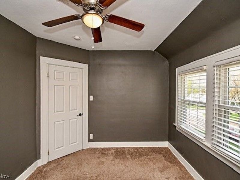 1813 Glenmount Avenue, Akron, OH 44301 Photo 20