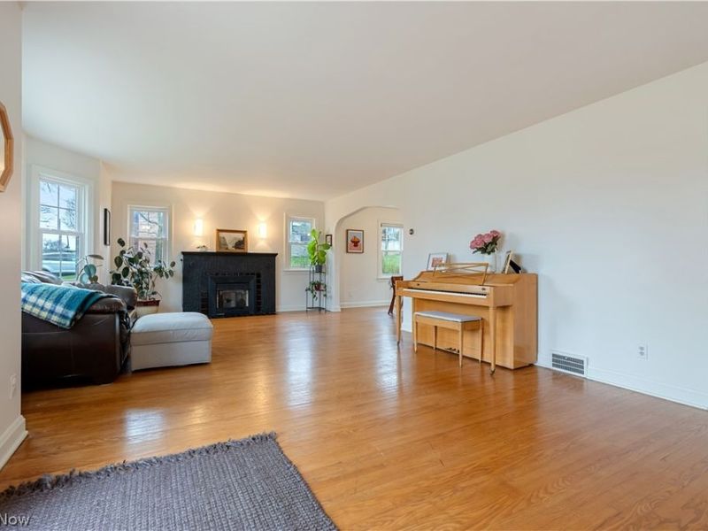 131 31st Street NW, Canton, OH 44709 Photo 5