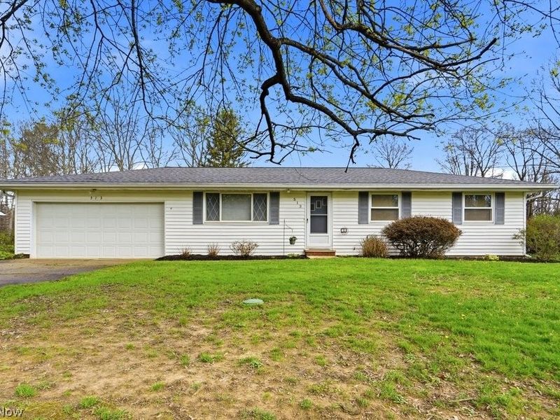 513 Lynnview Drive , Sagamore Hills, OH 44067 Photo 1