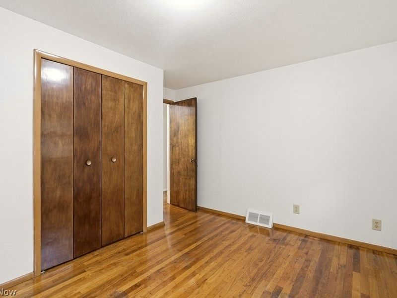 513 Lynnview Drive , Sagamore Hills, OH 44067 Photo 14