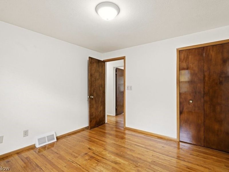 513 Lynnview Drive , Sagamore Hills, OH 44067 Photo 18