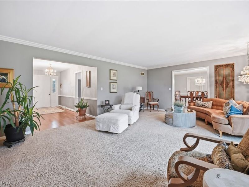 1364 Saint Albans Drive, Youngstown, OH 44511 Photo 11