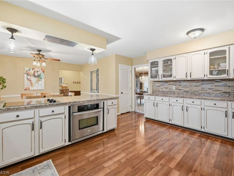 1364 Saint Albans Drive, Youngstown, OH 44511 Photo 20