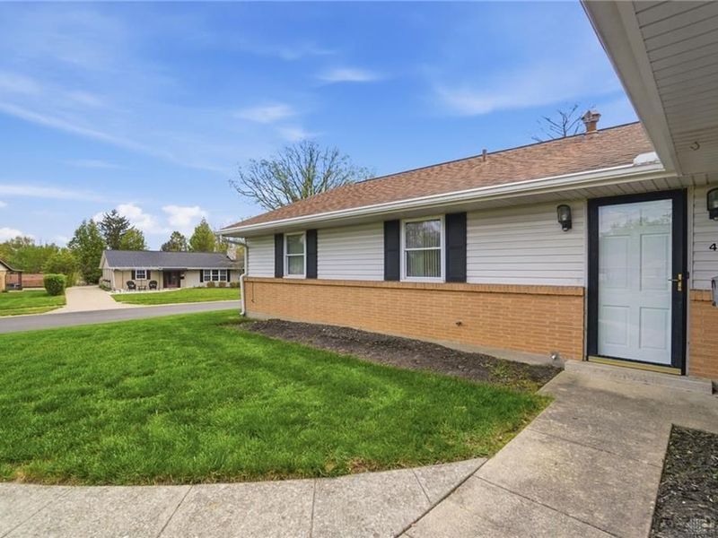 4360 Wallington Drive, Kettering, OH 45440 Photo 2