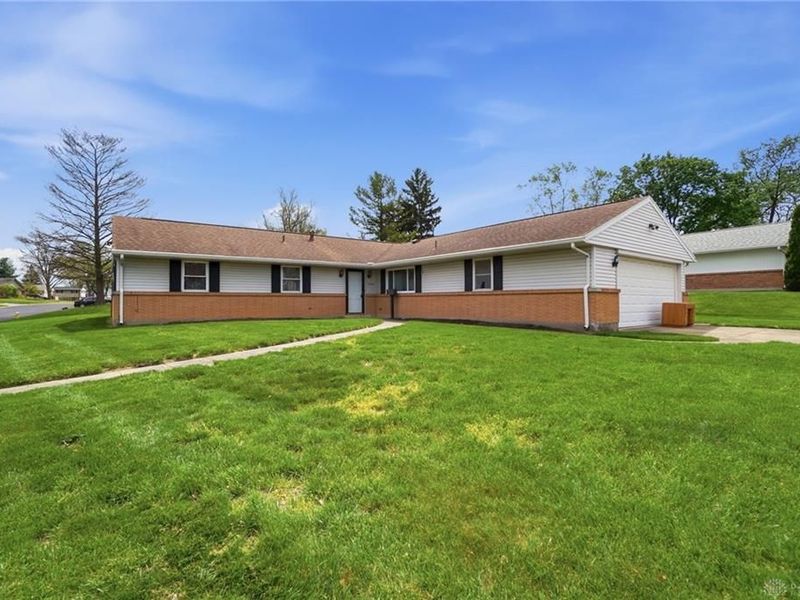 4360 Wallington Drive, Kettering, OH 45440 Photo 3