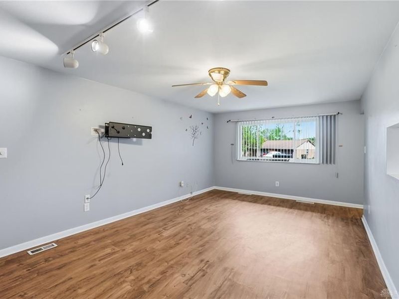 4360 Wallington Drive, Kettering, OH 45440 Photo 7