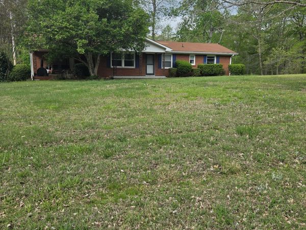 4177 Highway 96 , Burns, TN 37029