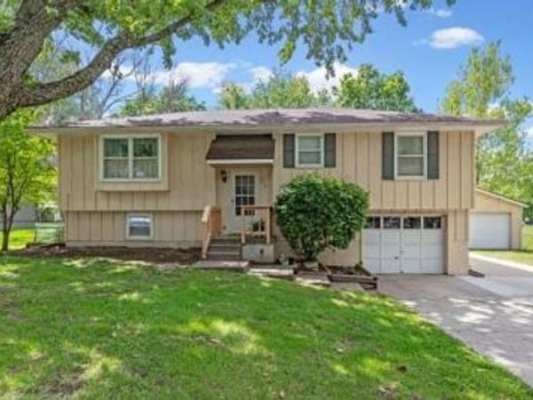 330 E Hatten Street, Drexel, MO 64742