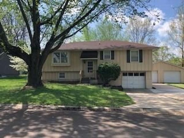330 E Hatten Street, Drexel, MO 64742