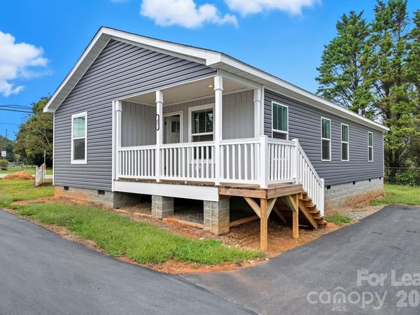 2102 24th Avenue NE, Unit 29, Hickory, NC 28601