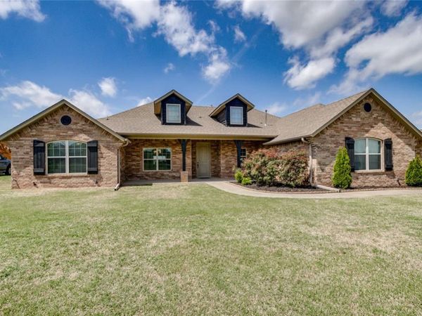 145 Oakridge Drive, Choctaw, OK 73020