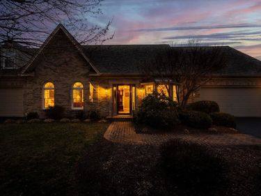 15 CHOWNING CIR, WAYNESBORO, VA 22980