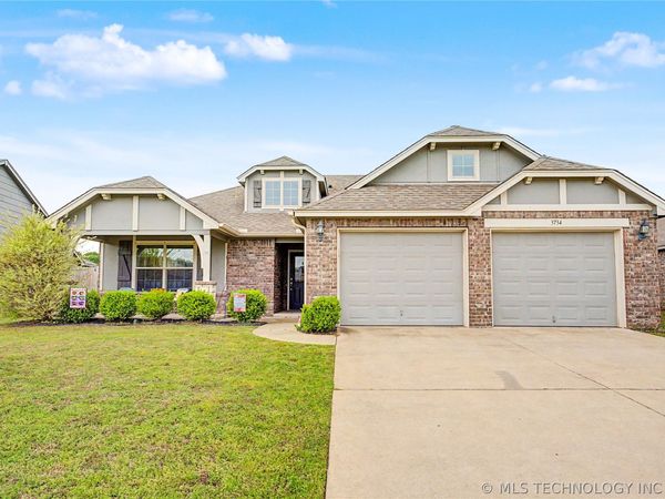 3734 E 144th Street S, Bixby, OK 74008