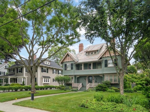 15 Cabot St, Winchester, MA 01890