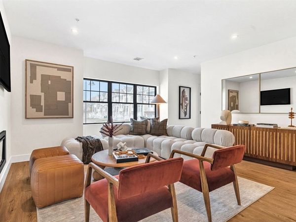 20 Audubon Way, Unit 203, Canton, MA 02021