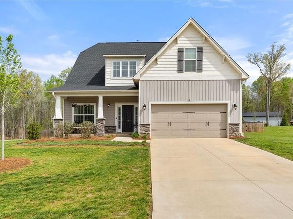 8629 Stone Valley Drive , Clemmons, NC 27012