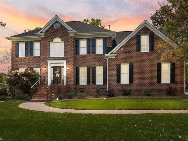 108 Duffield Court , Kernersville, NC 27284