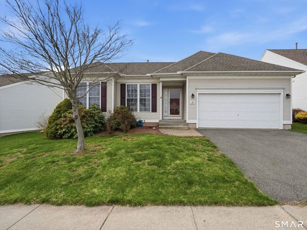 17 Heather, Unit 17, Suffield, CT 06078