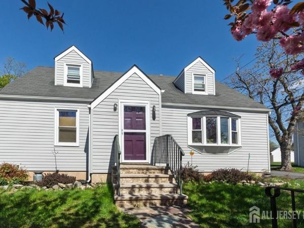 39 S 5th Avenue, Highland Park, NJ 08904