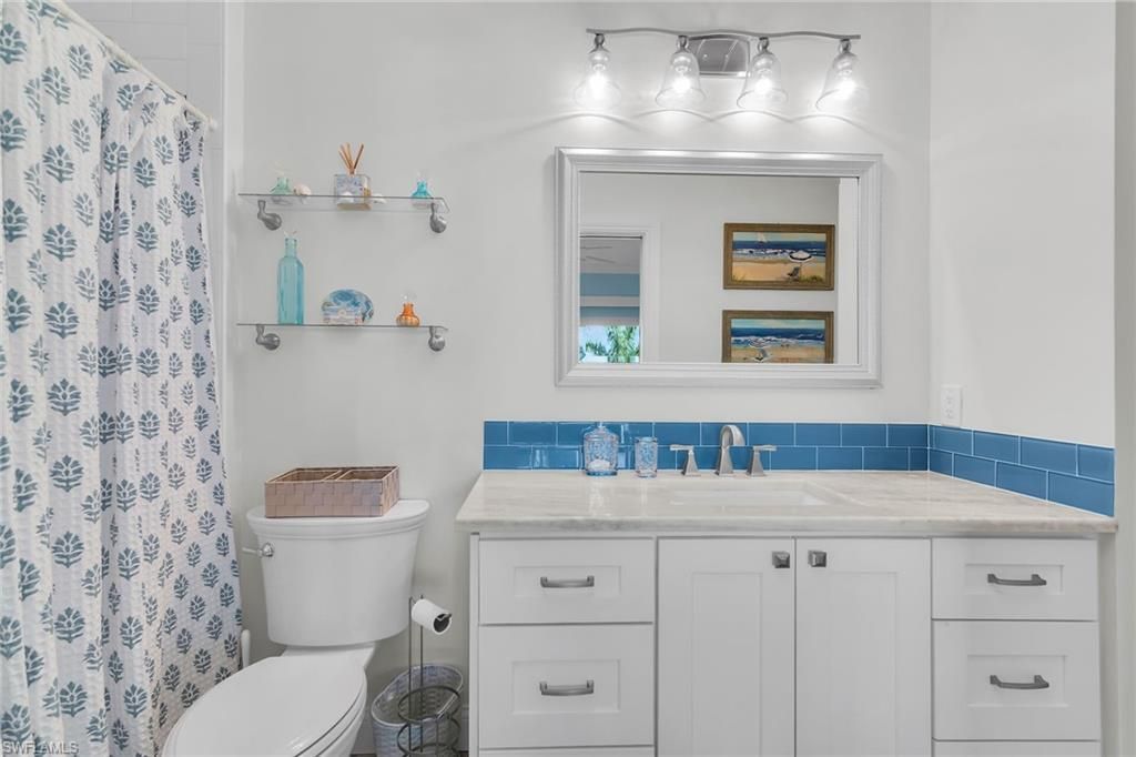 140 Palm St , Unit 403, Marco Island, FL 34145 Photo