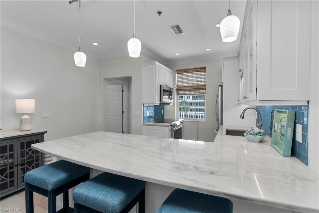 140 Palm St , Unit 403, Marco Island, FL 34145 Photo