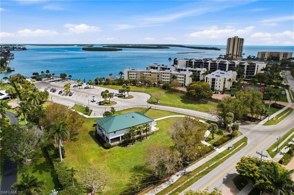 178 Bermuda Rd , Marco Island, FL 34145 Photo