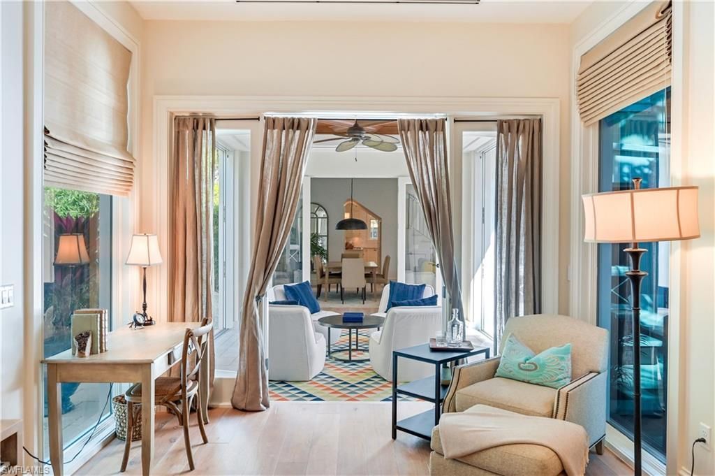 42 6th St S, Naples, FL 34102 Photo