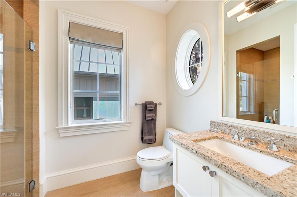 42 6th St S, Naples, FL 34102 Photo