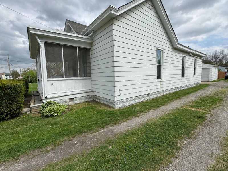 405 W Main Street, Blanchester, OH 45107 Photo 4