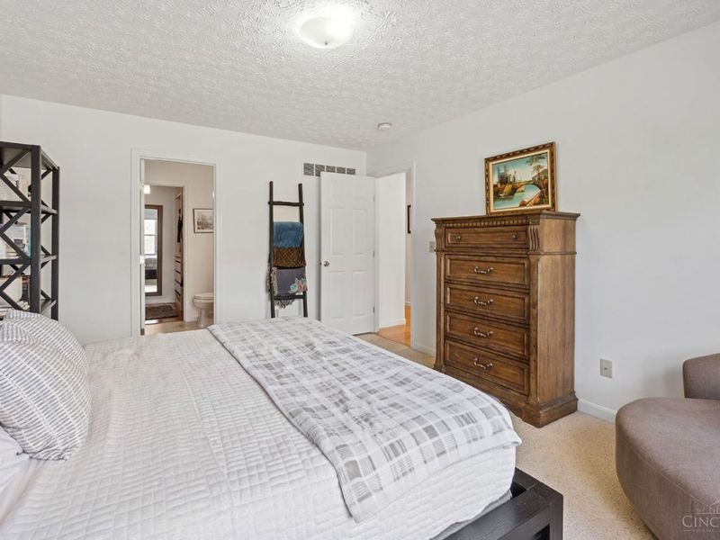 3628 Ridgewood Avenue, Cincinnati, OH 45211 Photo 14