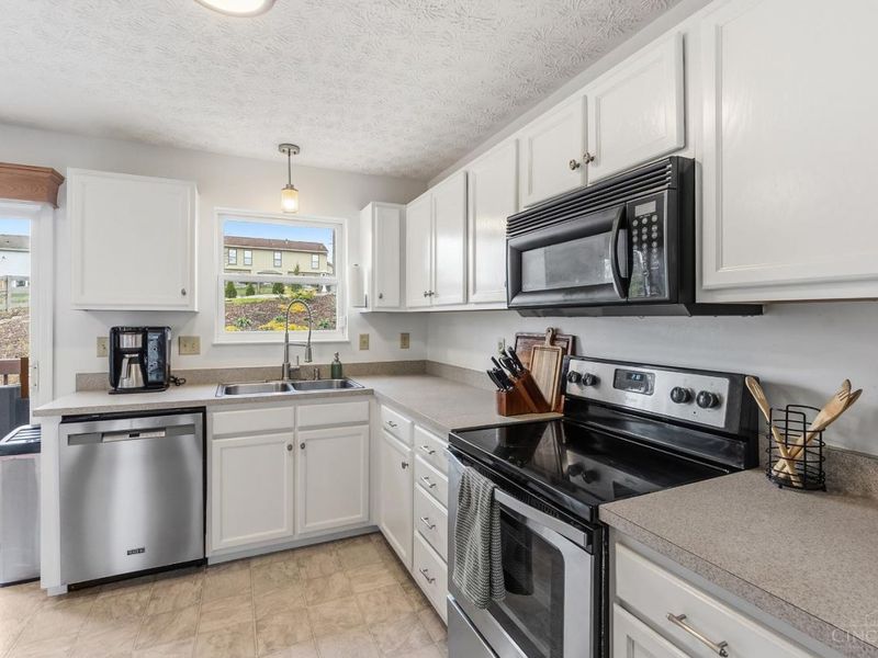 3628 Ridgewood Avenue, Cincinnati, OH 45211 Photo 9