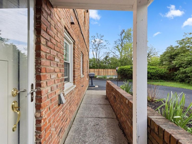 1110 Springfield, Unit A15, Wyoming, OH 45215 Photo 5