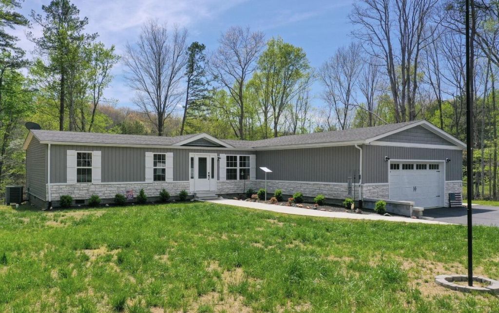 6129 Somerset Road, London, KY 40741