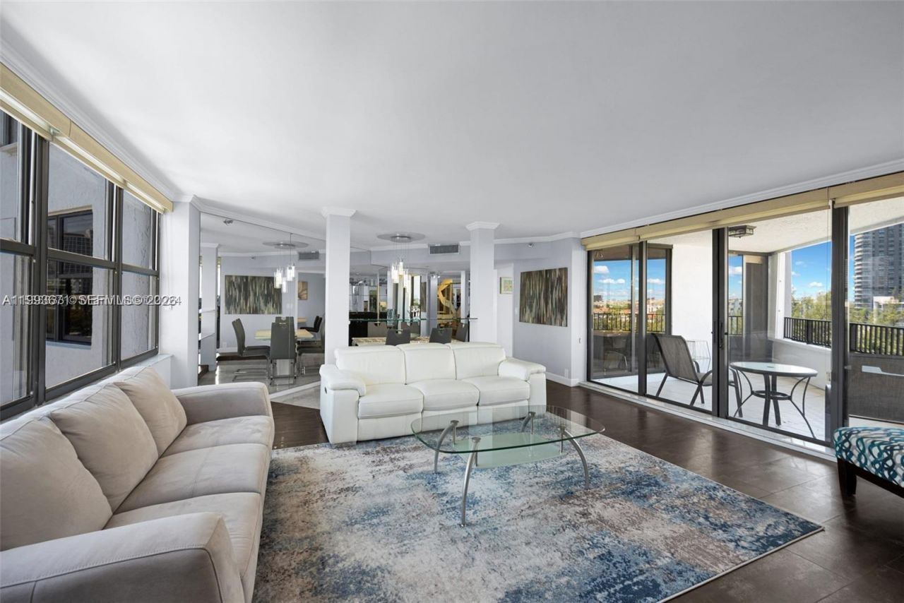 300 Three Islands Blvd, Unit 108, Hallandale Beach, FL 33009 Photo