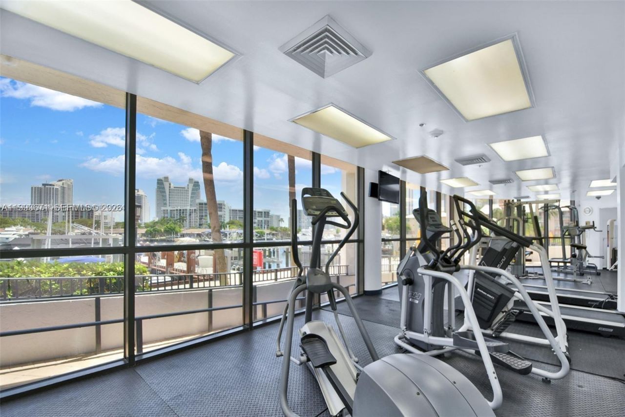 300 Three Islands Blvd, Unit 108, Hallandale Beach, FL 33009 Photo