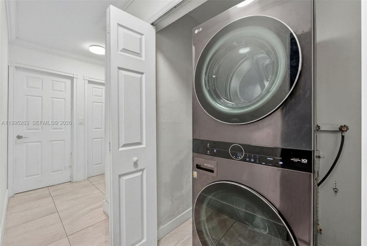 14747 SW 82nd St, Miami, FL 33193 Photo