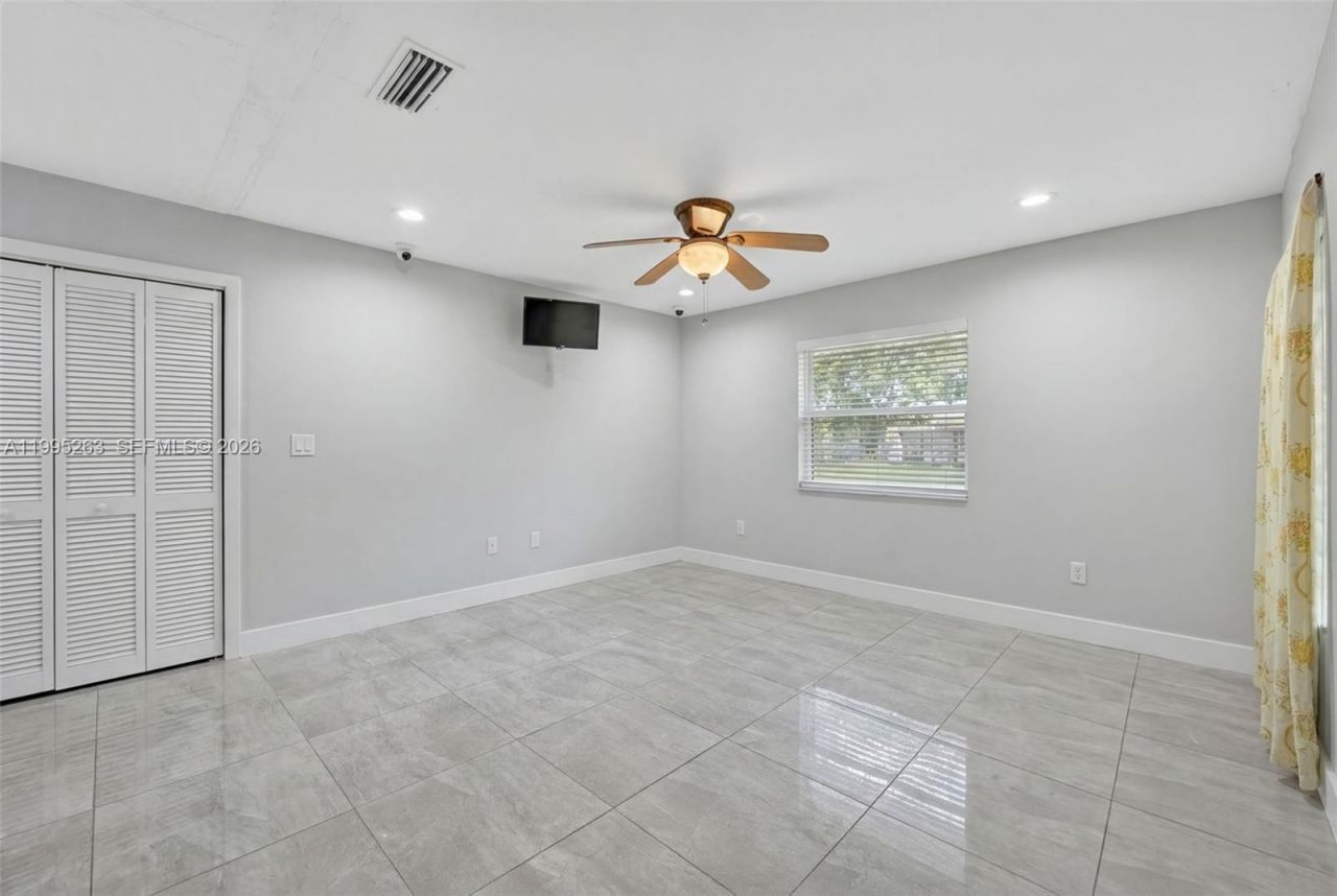 14747 SW 82nd St, Miami, FL 33193 Photo