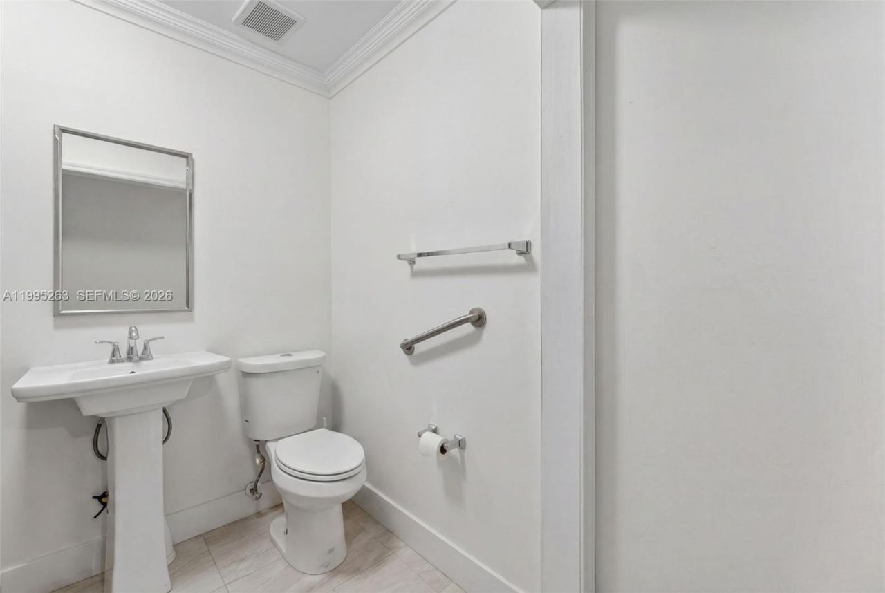 14747 SW 82nd St, Miami, FL 33193 Photo