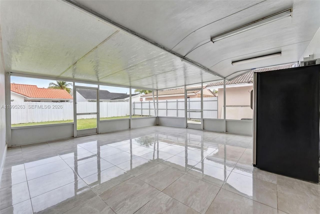 14747 SW 82nd St, Miami, FL 33193 Photo