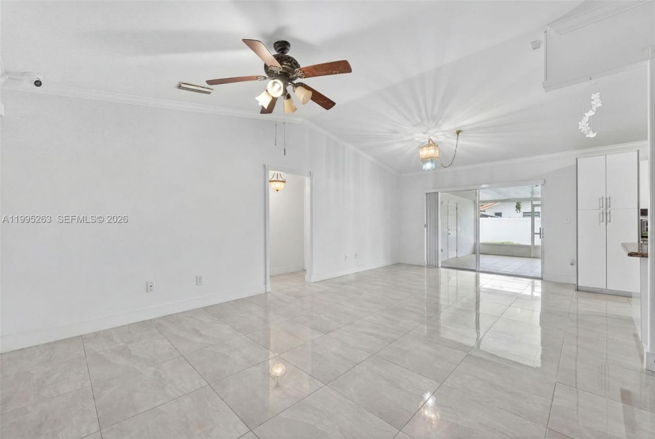 14747 SW 82nd St, Miami, FL 33193 Photo