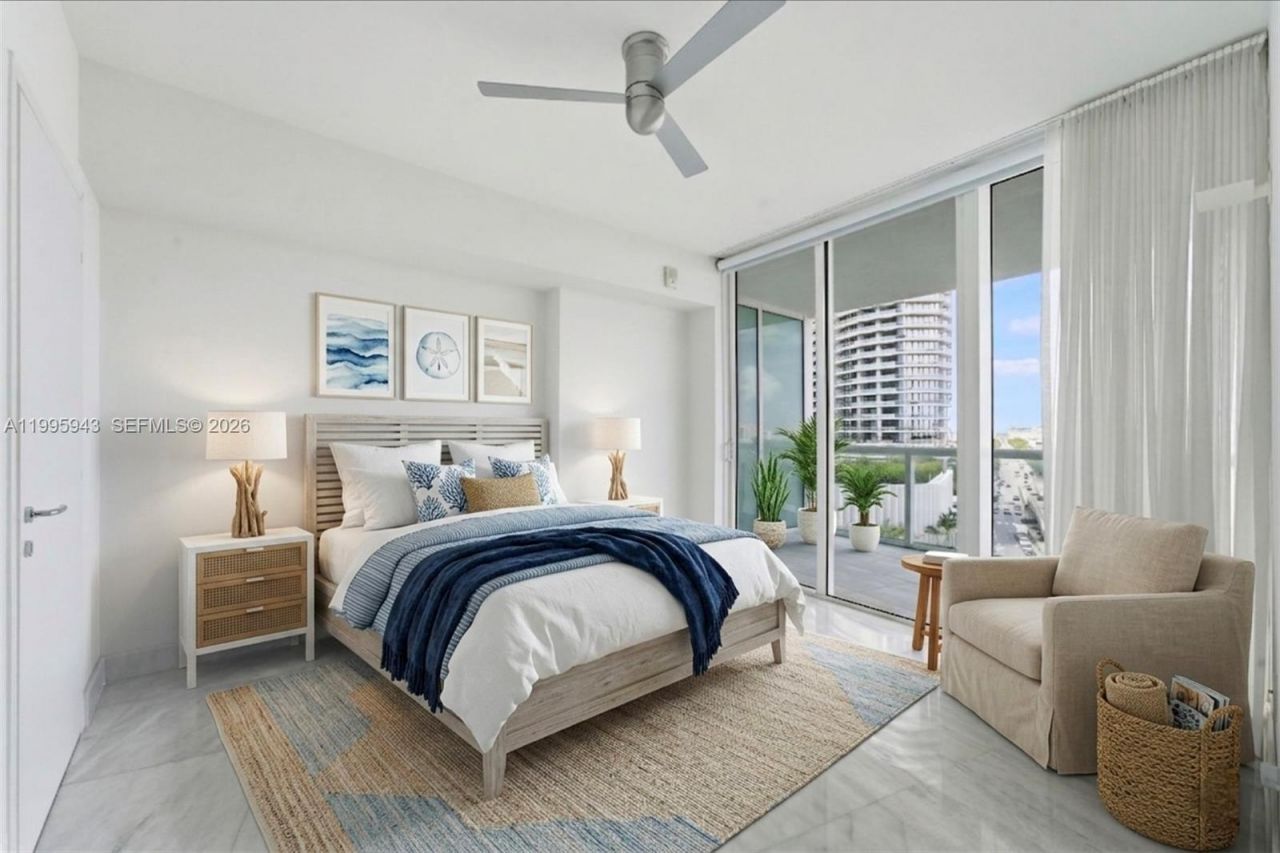 450 Alton Rd, Unit 910, Miami Beach, FL 33139 Photo