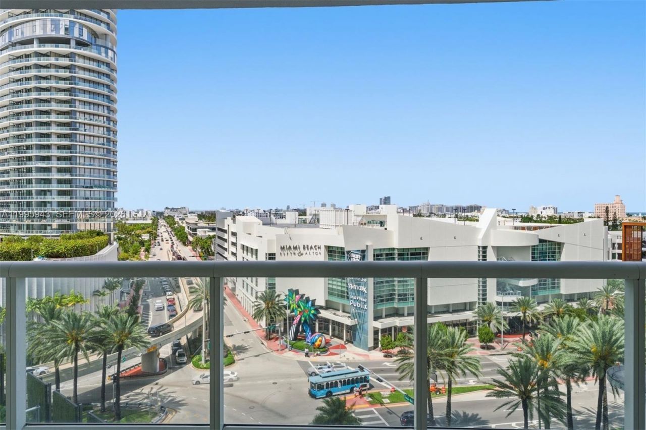 450 Alton Rd, Unit 910, Miami Beach, FL 33139 Photo